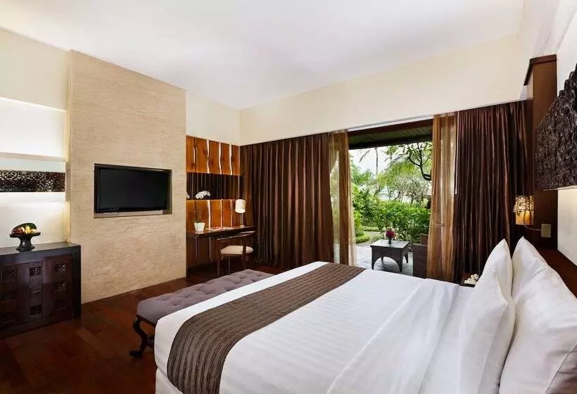Otel The Seminyak Beach Resort & Spa