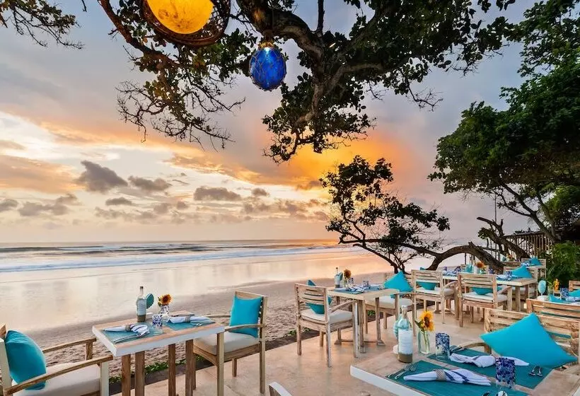 Otel The Seminyak Beach Resort & Spa