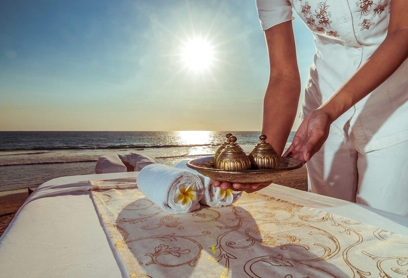 ホテル The Seminyak Beach Resort & Spa