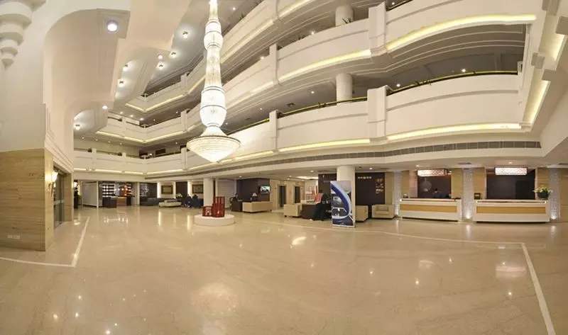 Отель Howard Plaza The Fern, Agra