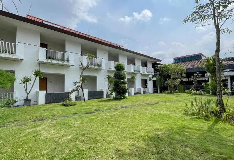 Lpp Convention Hotel Demangan