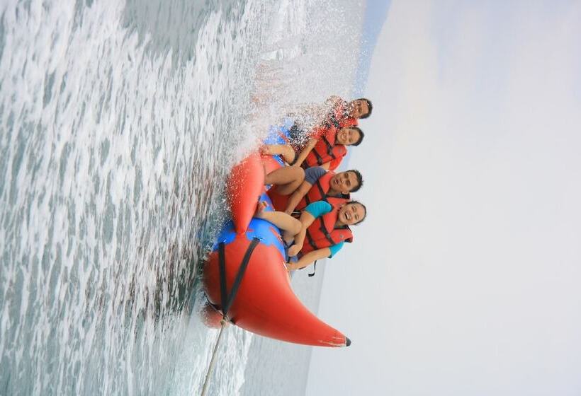 Отель Grand Elty Krakatoa