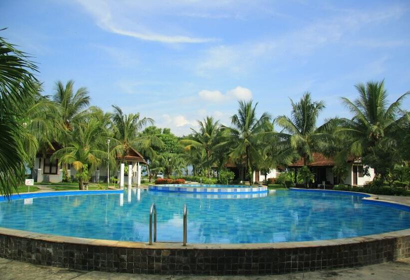 Отель Grand Elty Krakatoa