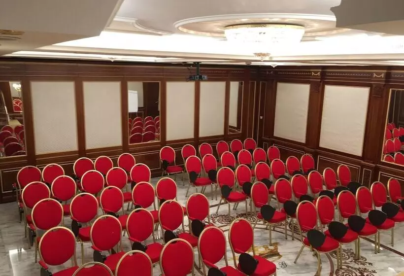 酒店 Andreola Central