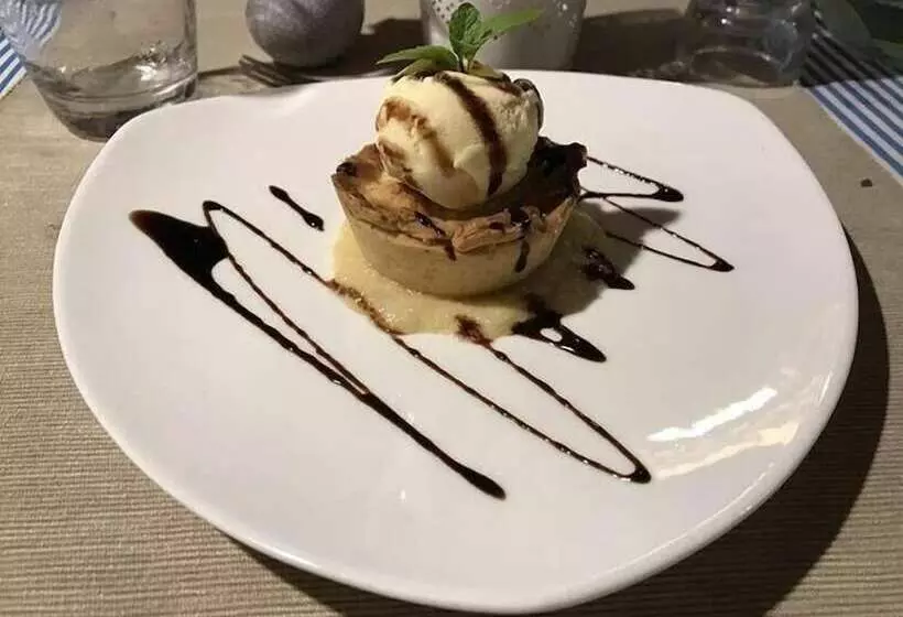 مسافرخانه Coco Villa