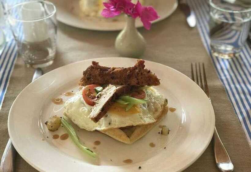 مسافرخانه Coco Villa