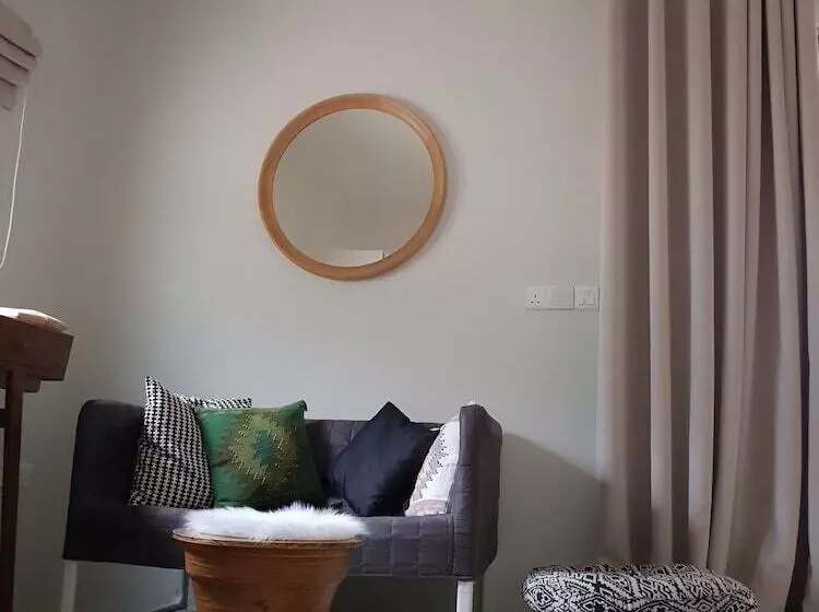 مسافرخانه Coco Villa