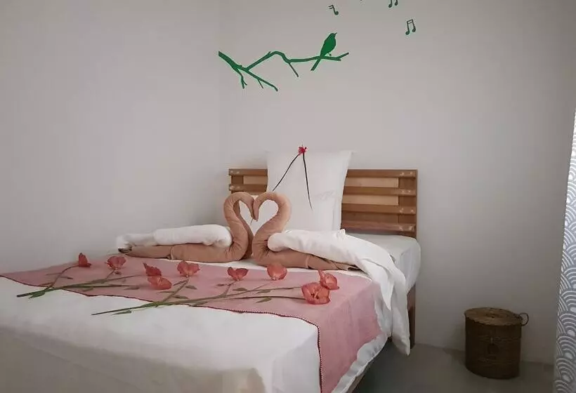 مسافرخانه Coco Villa