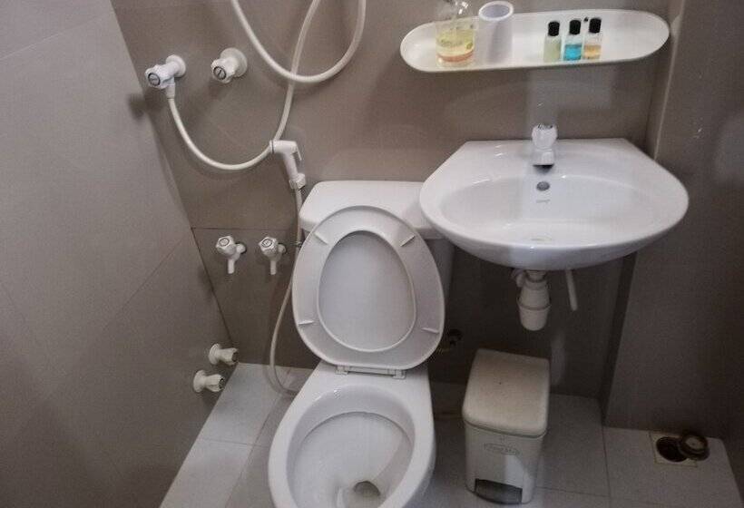 هتل Beach Arena Inn