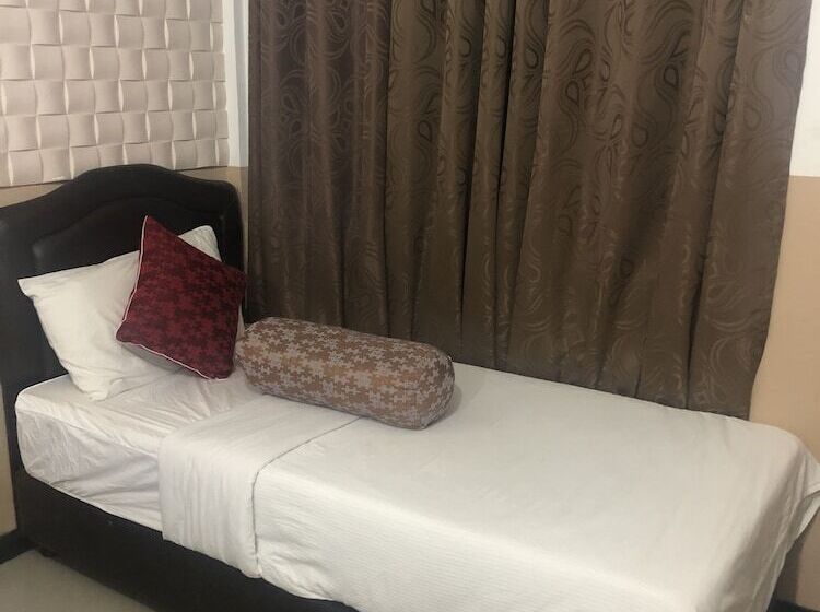 هتل Beach Arena Inn