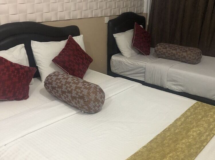 هتل Beach Arena Inn