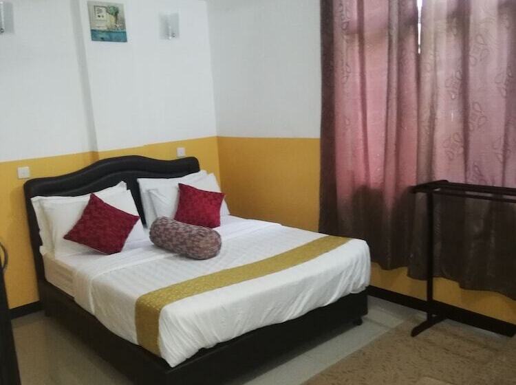 هتل Beach Arena Inn