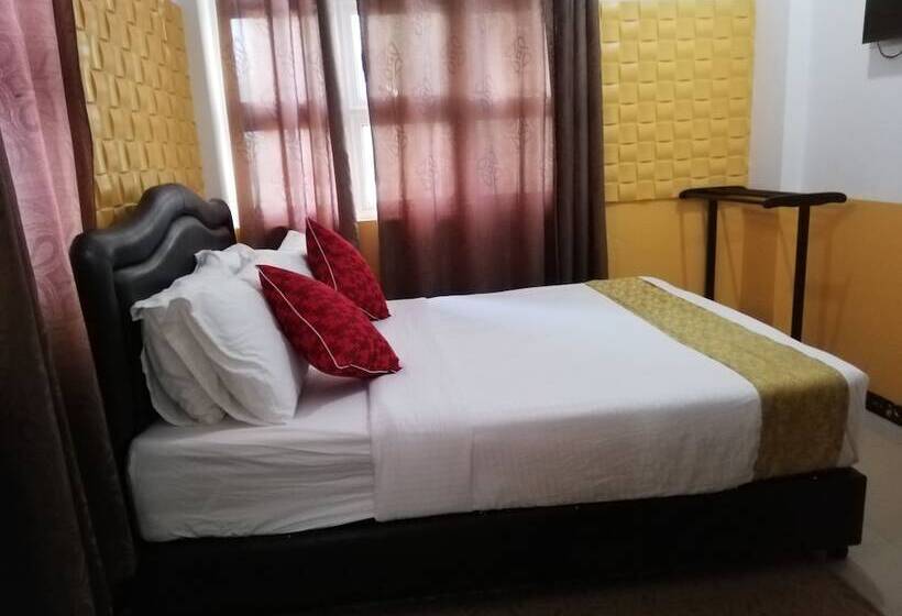 هتل Beach Arena Inn