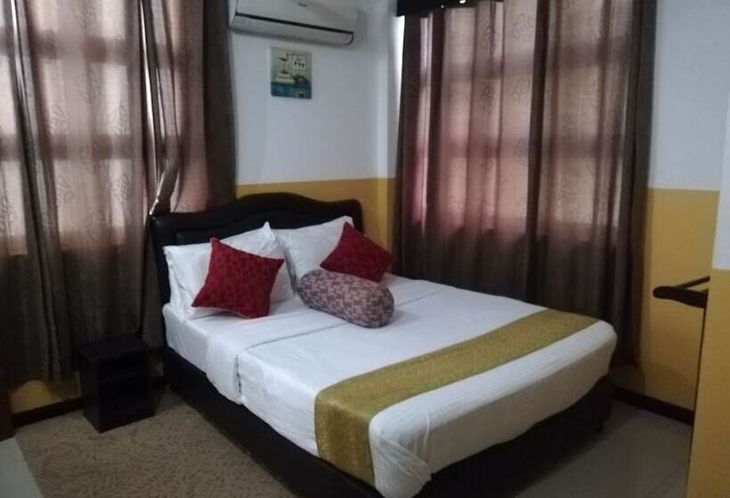 هتل Beach Arena Inn