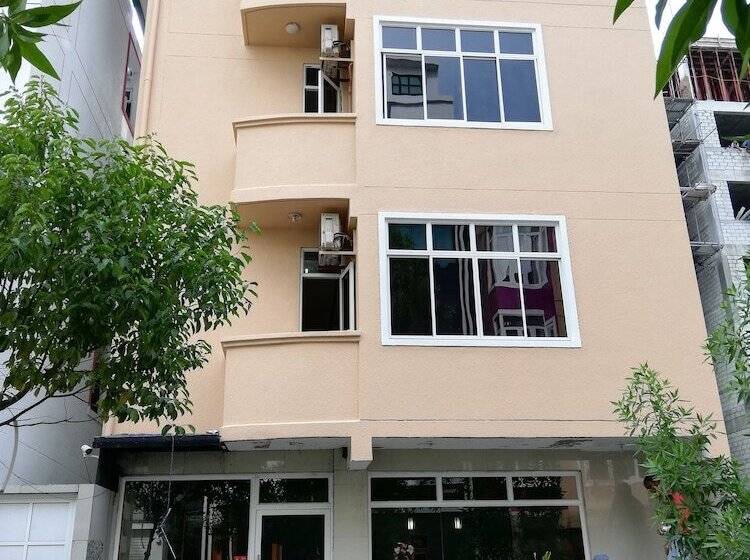 هتل Beach Arena Inn