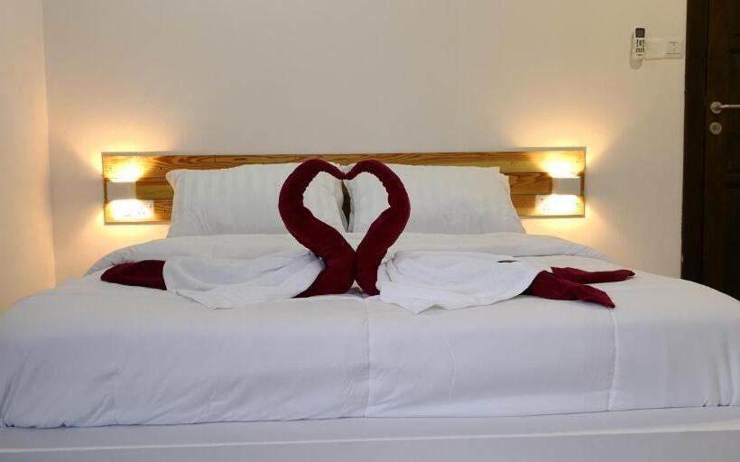 پانسیون White Coral Rasdhoo