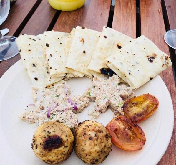 پانسیون White Coral Rasdhoo