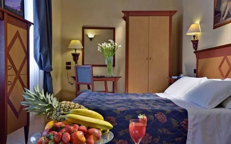 هتل Corona D'italia