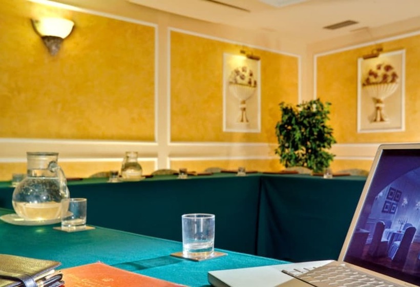 هتل Corona D'italia