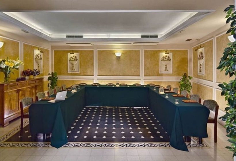 هتل Corona D'italia