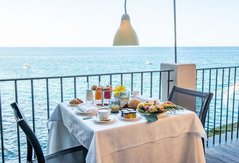 هتل Grotta Palazzese