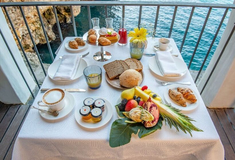 هتل Grotta Palazzese