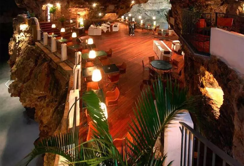 ホテル Grotta Palazzese