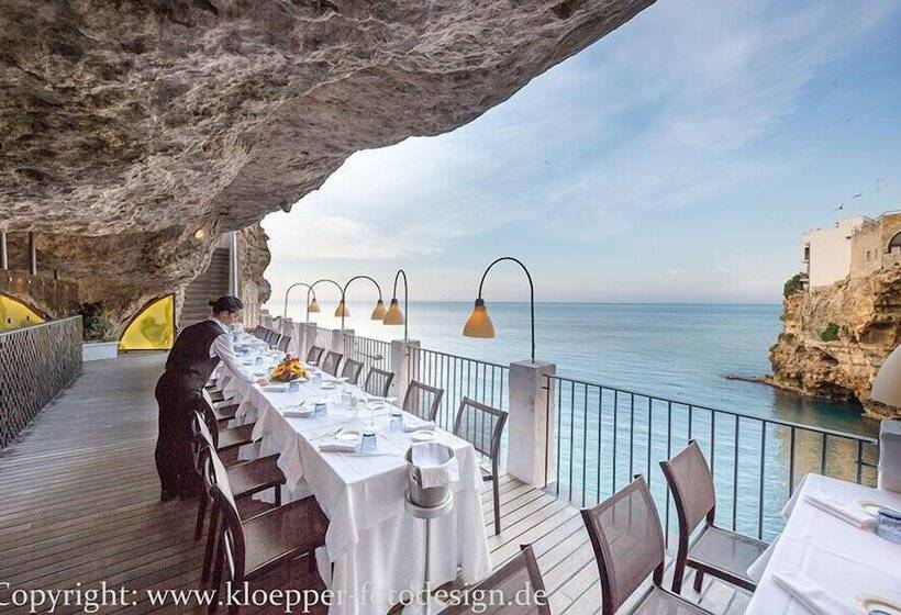 هتل Grotta Palazzese