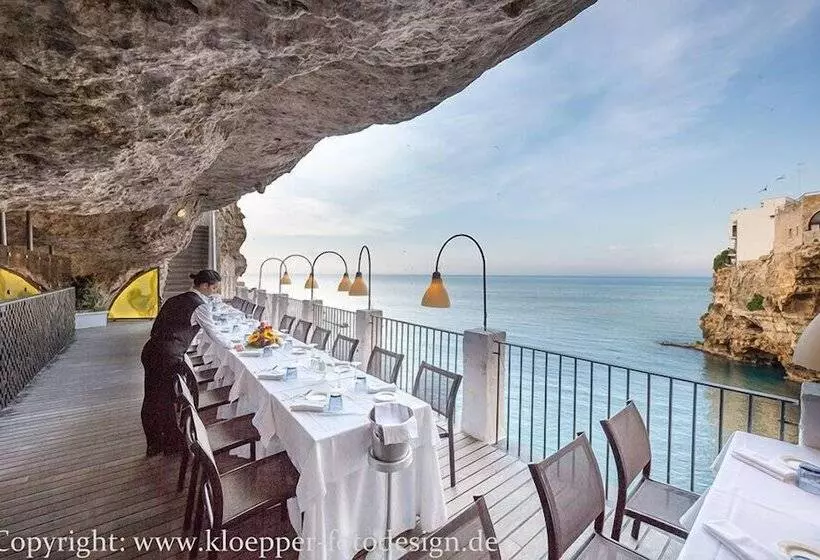 ホテル Grotta Palazzese