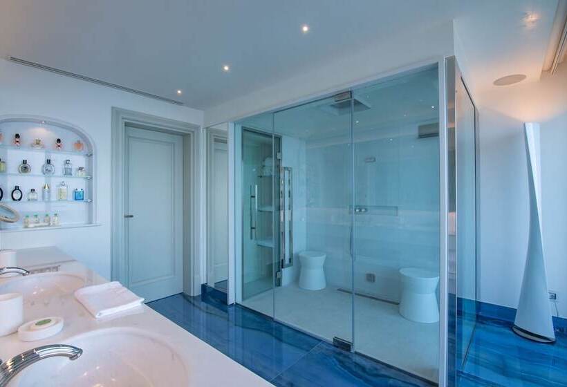 هتل Grotta Palazzese