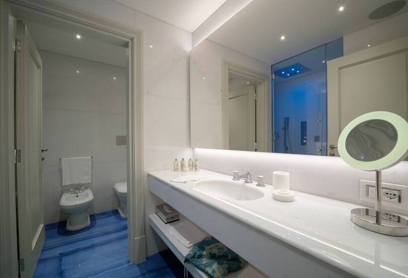 هتل Grotta Palazzese