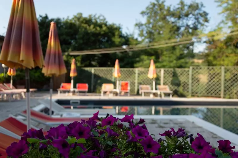 Отель Le Renaie