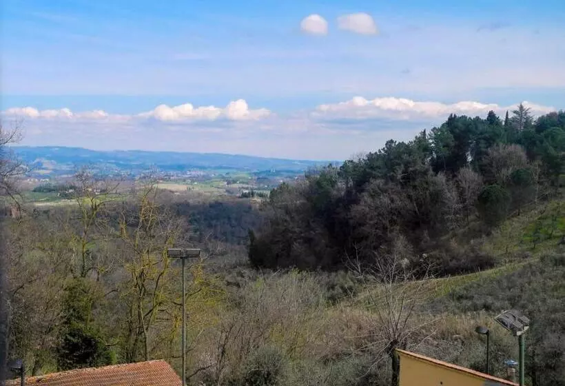 Отель Le Renaie