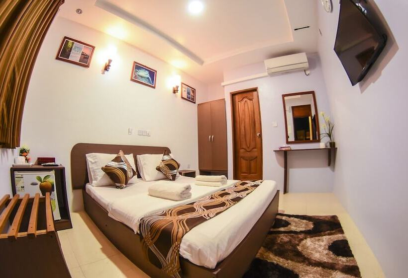 هتل Casadana Thulusdhoo