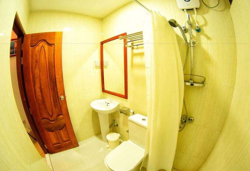 هتل Casadana Thulusdhoo