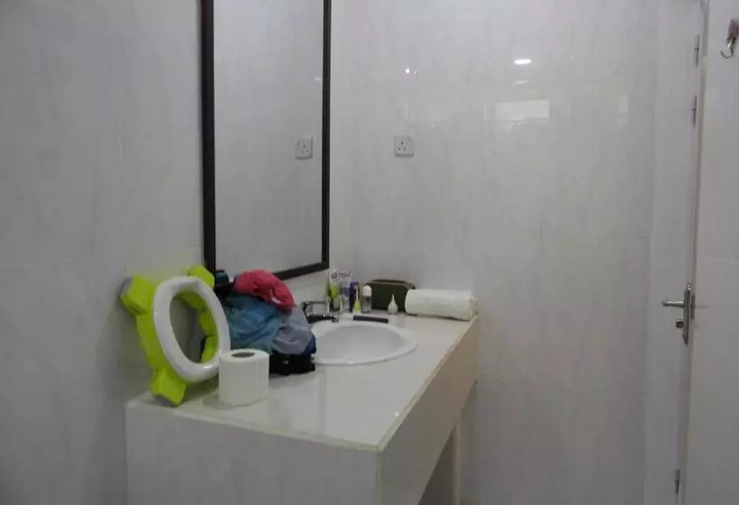 پانسیون Karaa Village