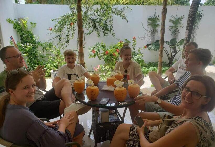 پانسیون Karaa Village