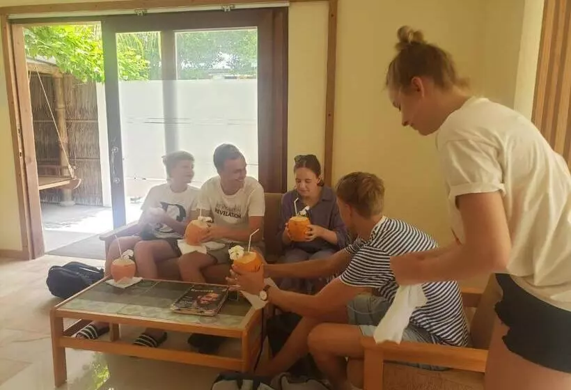 پانسیون Karaa Village