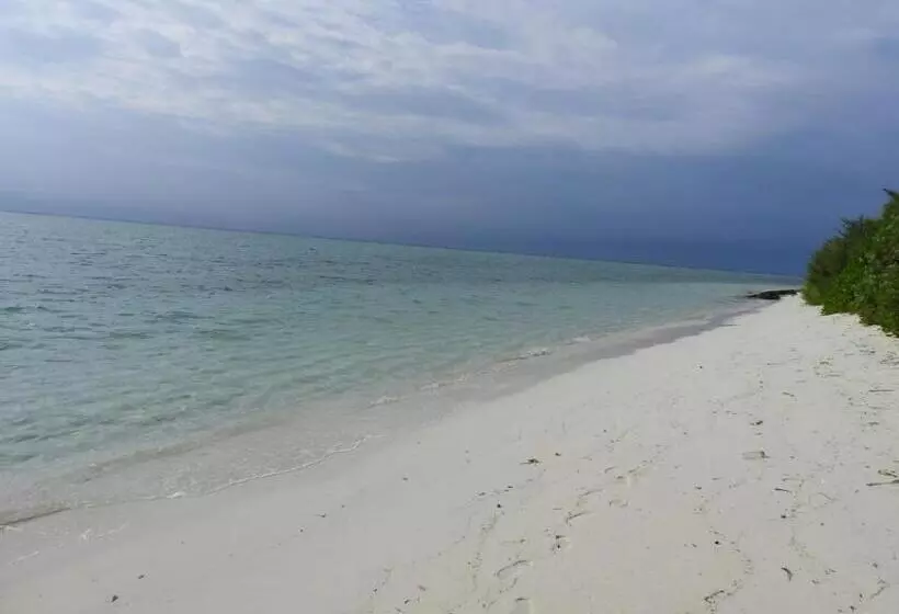 پانسیون Karaa Village