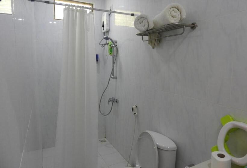 پانسیون Karaa Village