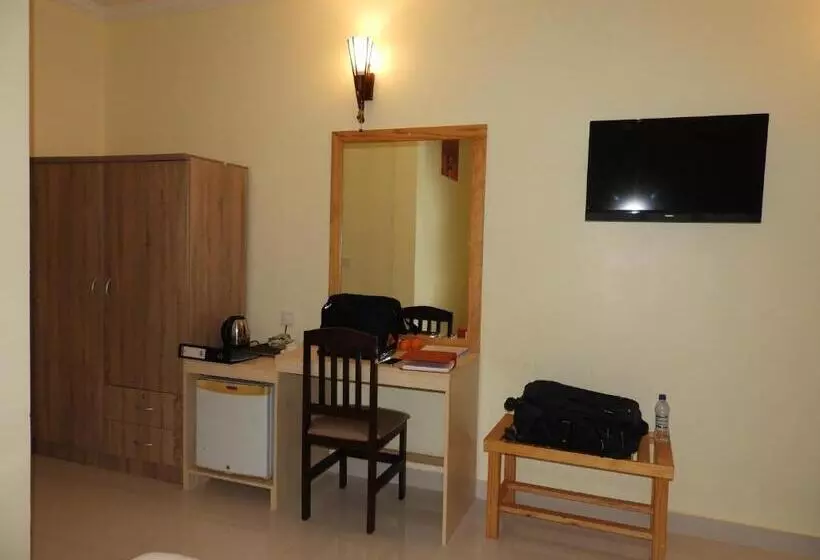 پانسیون Karaa Village