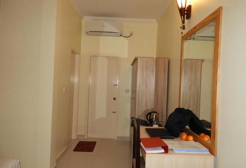 پانسیون Karaa Village