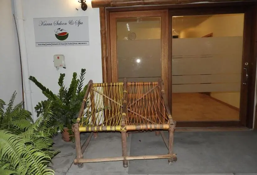 پانسیون Karaa Village