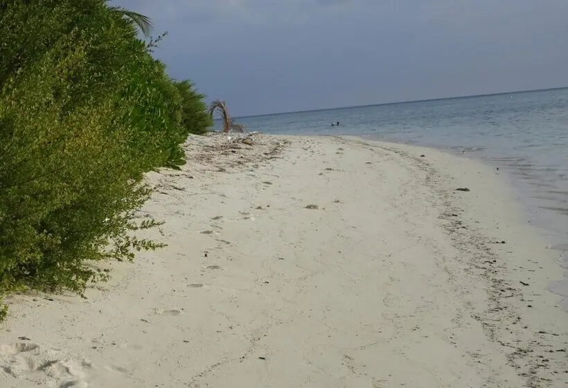 پانسیون Karaa Village
