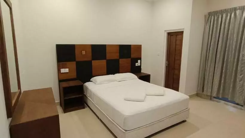 پانسیون Ras Village