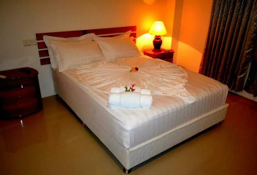 پانسیون Ras Village