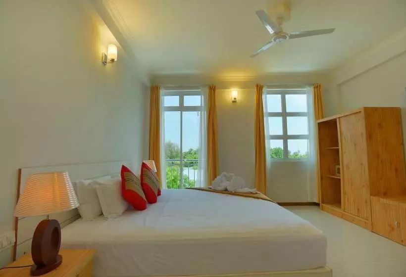 پانسیون Rasdhoo Grand & Spa