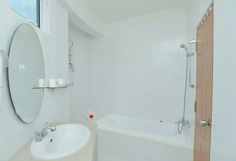 پانسیون Rasdhoo Grand & Spa