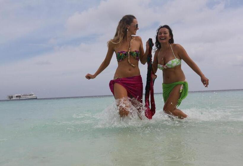 پانسیون Scuba Inn