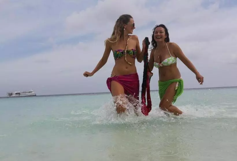 پانسیون Scuba Inn